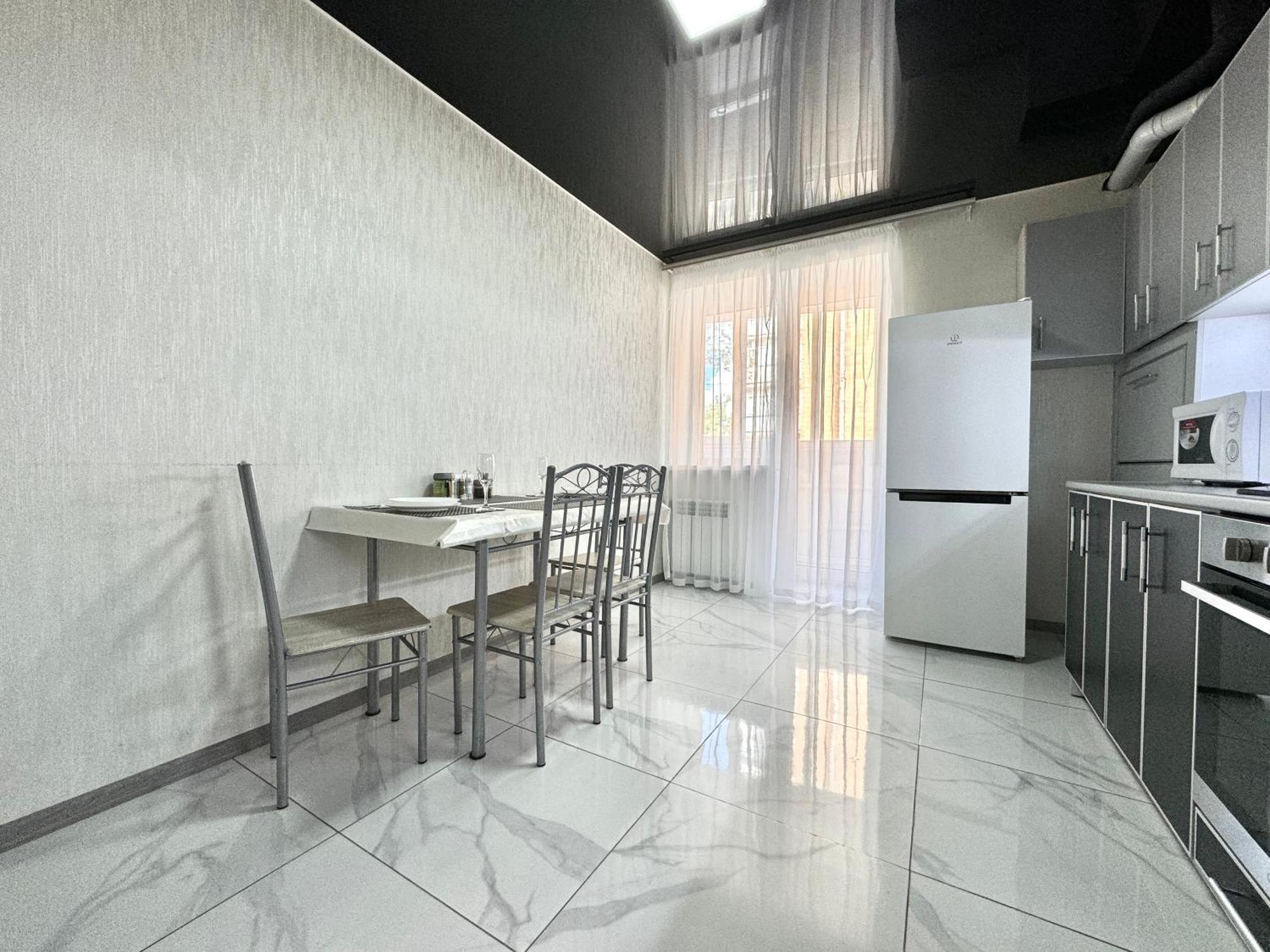 Apartpoltava 2 Окремі Кімнати, Новобудова, Два Великих Ліжка Центр, Корпусний Сад Extérieur photo