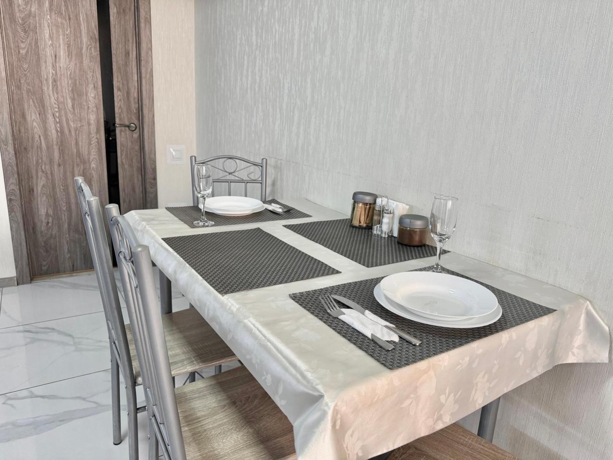 Apartpoltava 2 Окремі Кімнати, Новобудова, Два Великих Ліжка Центр, Корпусний Сад Extérieur photo