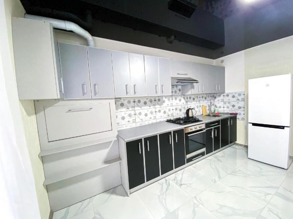 Apartpoltava 2 Окремі Кімнати, Новобудова, Два Великих Ліжка Центр, Корпусний Сад Extérieur photo